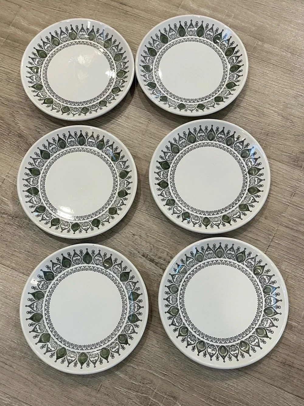 Vintage Biltons BIL48 ironstone 6.5” plates from Staffordshire set of 6